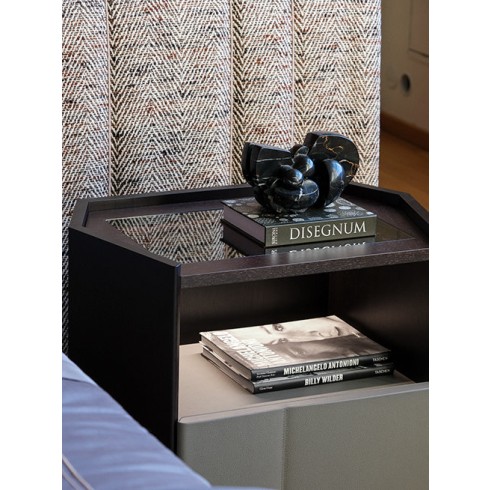 DELPHI Nightstands
