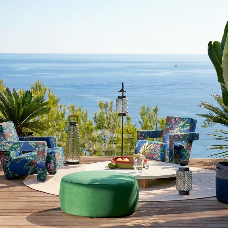 DD-13428 Stools & Benches
