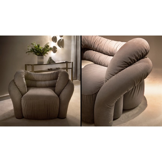 ABBRACCIO Armchairs