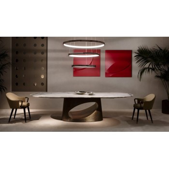 RING Dining Tables
