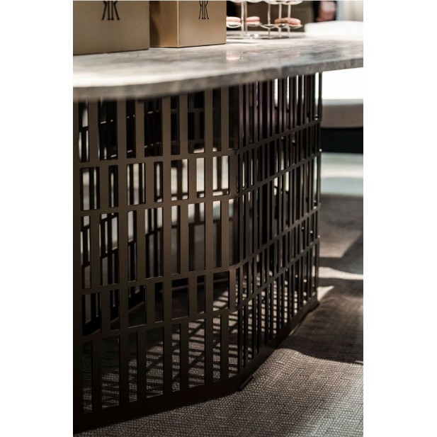 SLICE Dining Tables