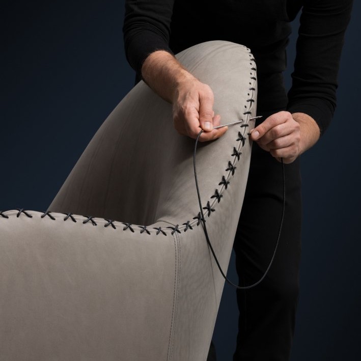 DD-13890 Stools & Benches