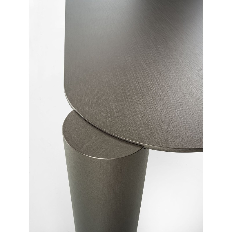 CYCLOP Dining Tables