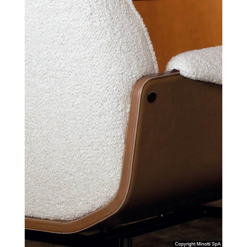 DD-17034 Chairs