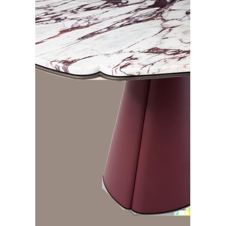 FLORIA Dining Tables