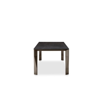 DIAMOND Dining Tables