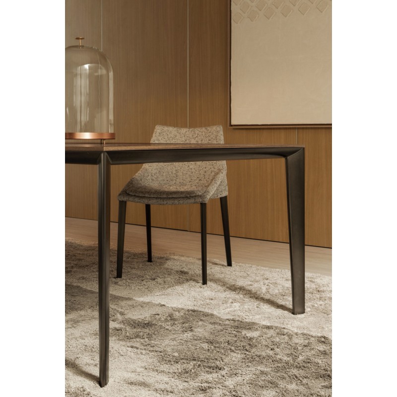 FILIGREE Dining Tables
