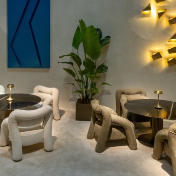 ABBRACCIO Armchairs