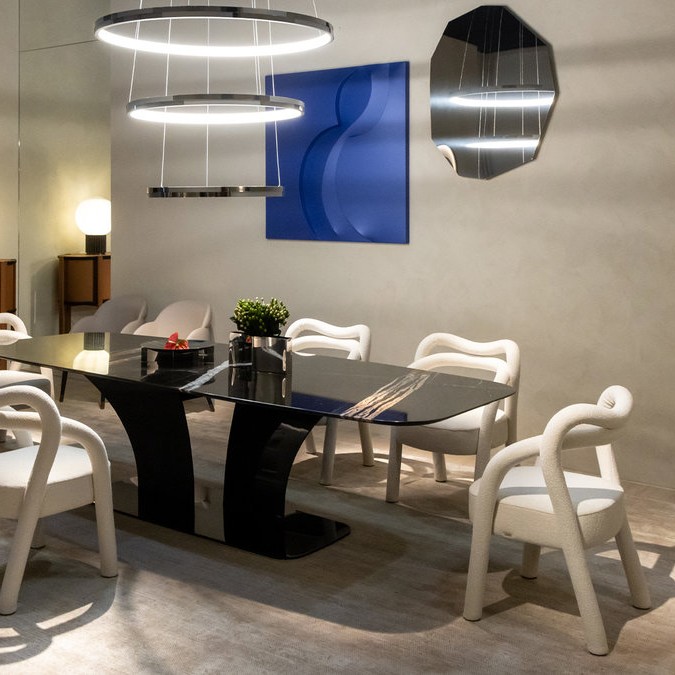 ABBRACCIO Chairs