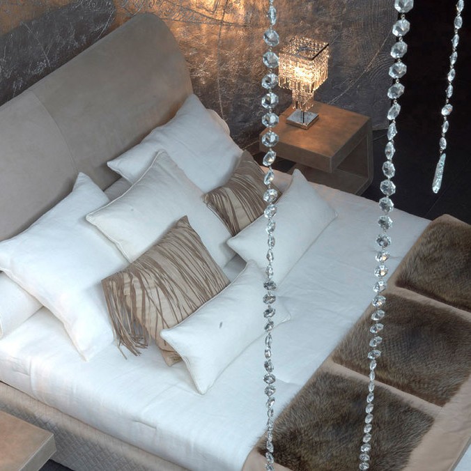 CHLOE Beds