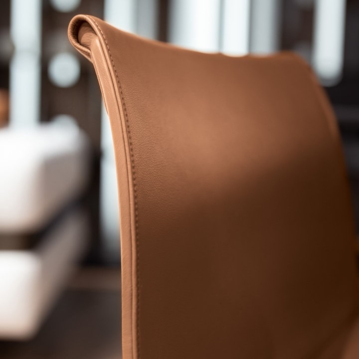 CIRCE Chairs