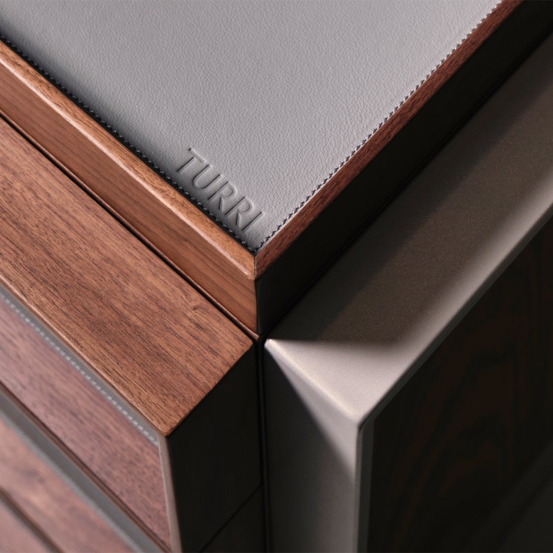 DD-17324 Sideboards