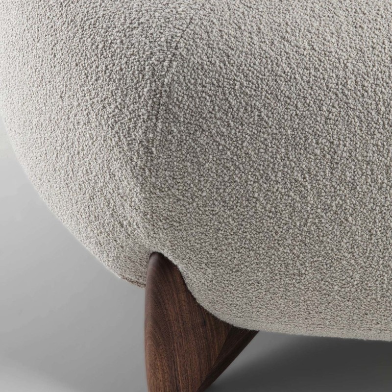 DD-17340 Stools & Benches