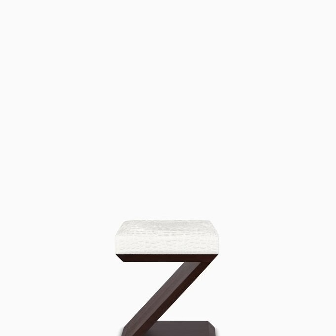 DD-17373 Stools & Benches