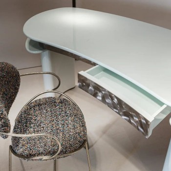 gister Office Desks