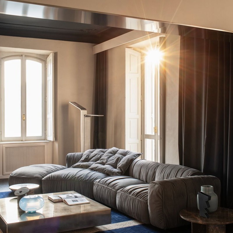 Chicago Sofas