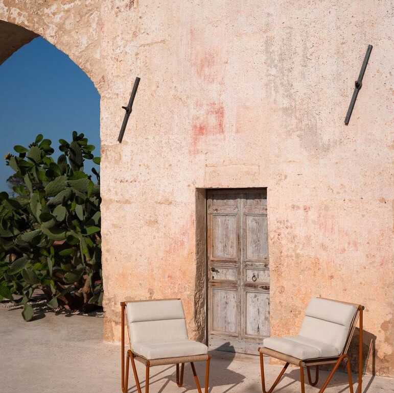 Dabliou Chairs