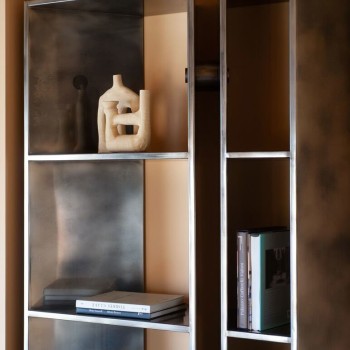 Y25 Bookcases