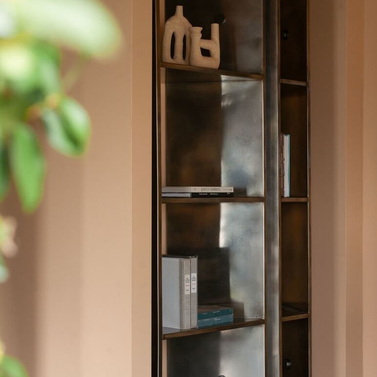 Y25 Bookcases