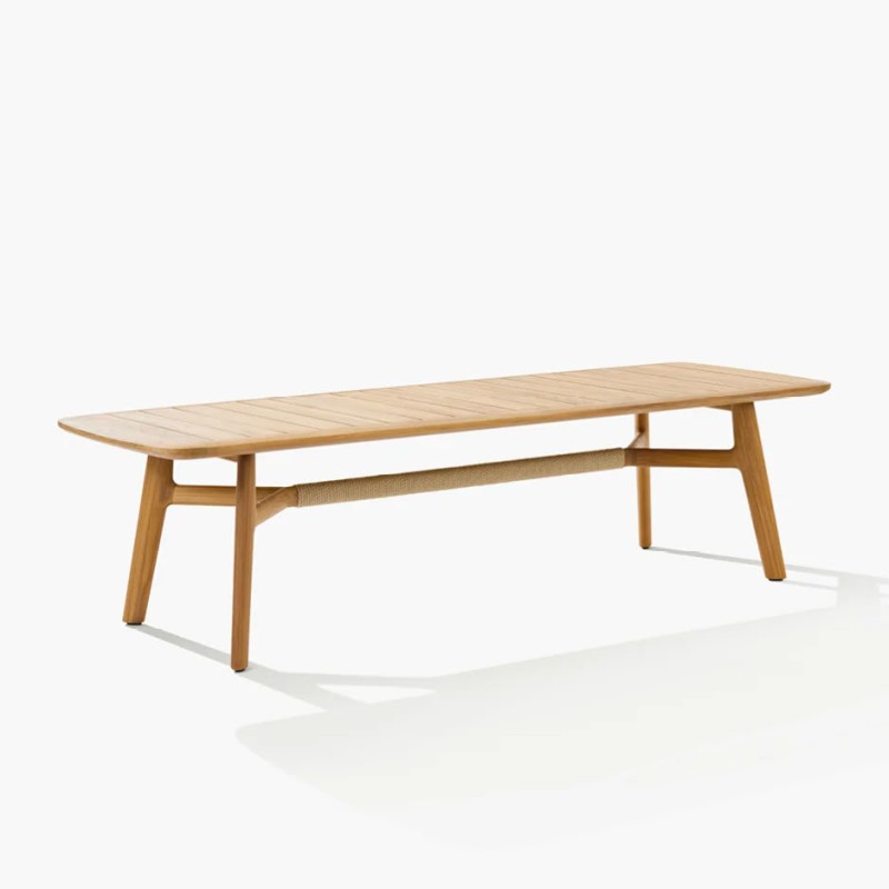Curve Dining Tables