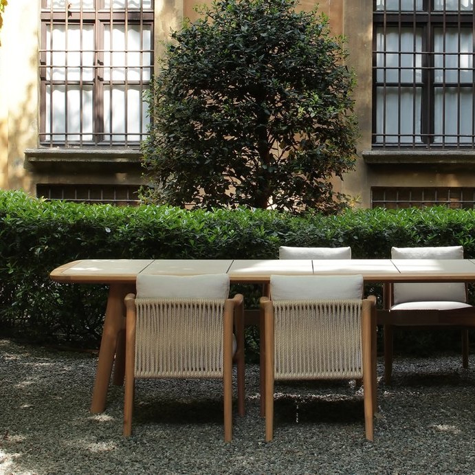 Curve Dining Tables