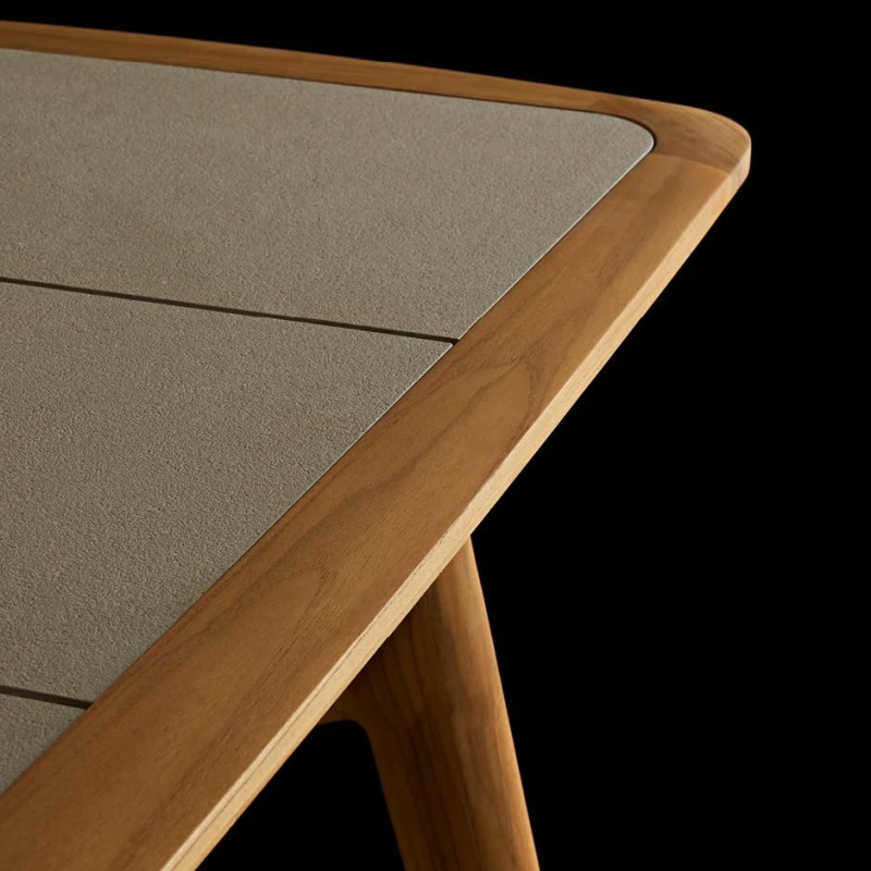 Curve Dining Tables