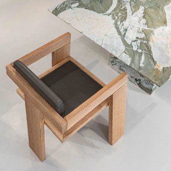 Kantglam Chairs