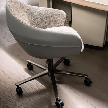 APHIRA Chairs