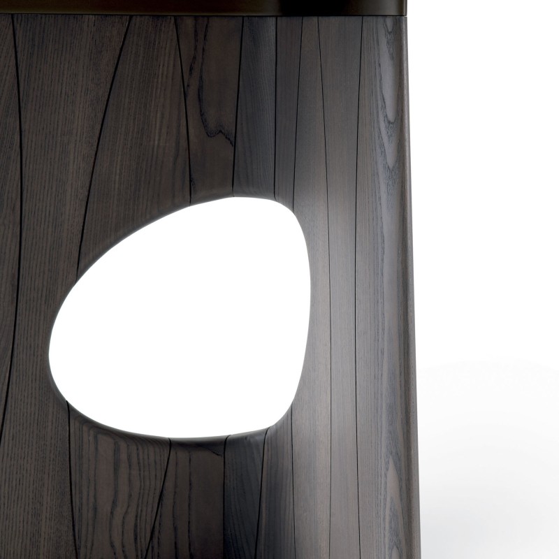 YUAN Dining Tables
