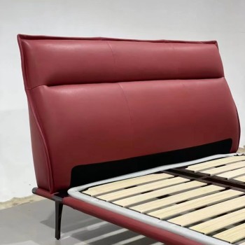 Poltrona Frau Top Grain Cow Leather Bed