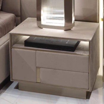 Visionnaire Bed Bench Crafted with Soft Top Grain Cow