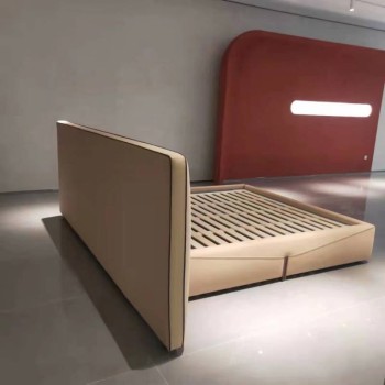 Visionnaire Bed Crafted from Top Grain Cow Leather